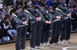 继“AG经理爱笑透露：明年Uzi有机会复出”后，教练朱开谈Uzi疯狂打排位原因：他在检测自己的实力，来确定到底能不能上场打比赛！