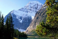 港股异动 | 碳酸锂供应端消息扰动持续 赣锋锂业(01772)跌近4% 天齐锂业(09696)跌超2%