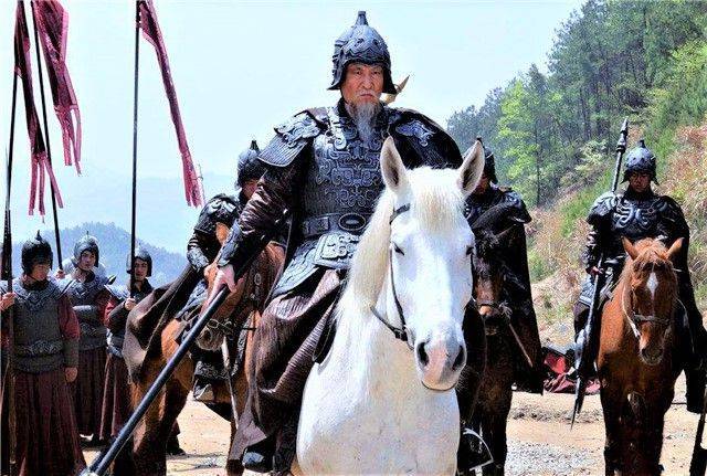 韩德四子瞬间被70岁的赵云擒1人，杀3人，真实的赵云到底多厉害？