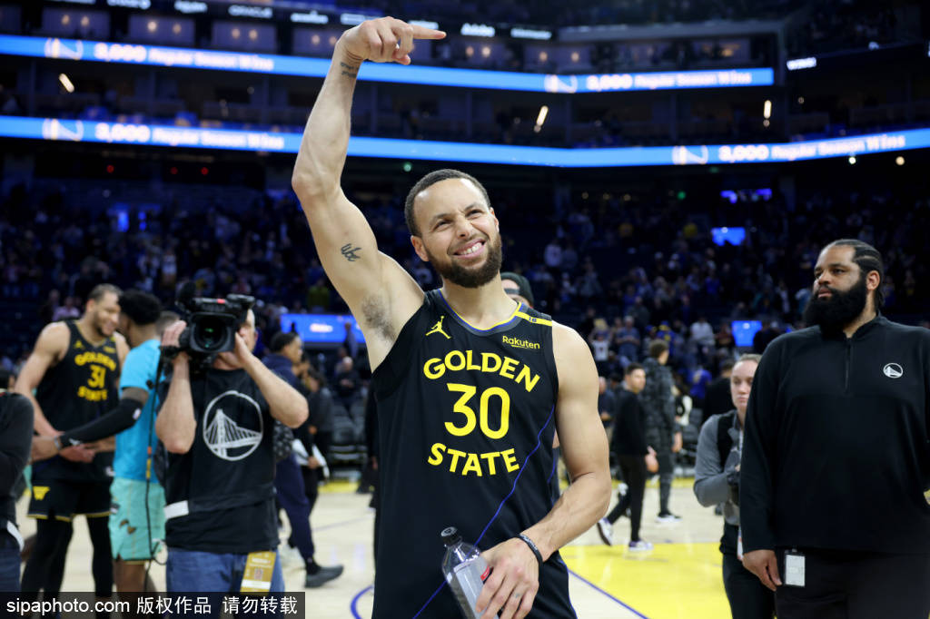 勒布朗·詹姆斯：斯蒂芬·库里与大谷翔平的多才多艺相似之处