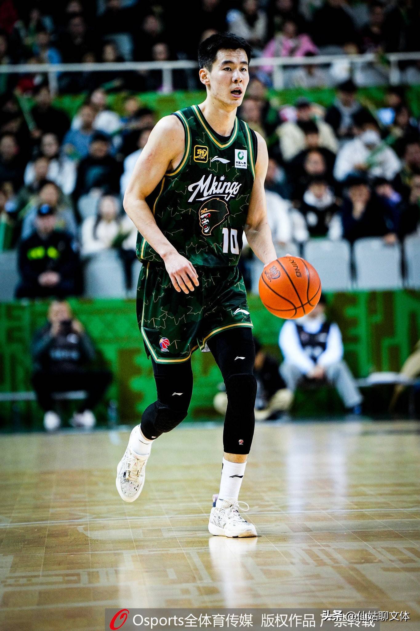 CBA首轮最佳阵容出炉，2外援+3国内球员，徐昕成为最佳防守球员